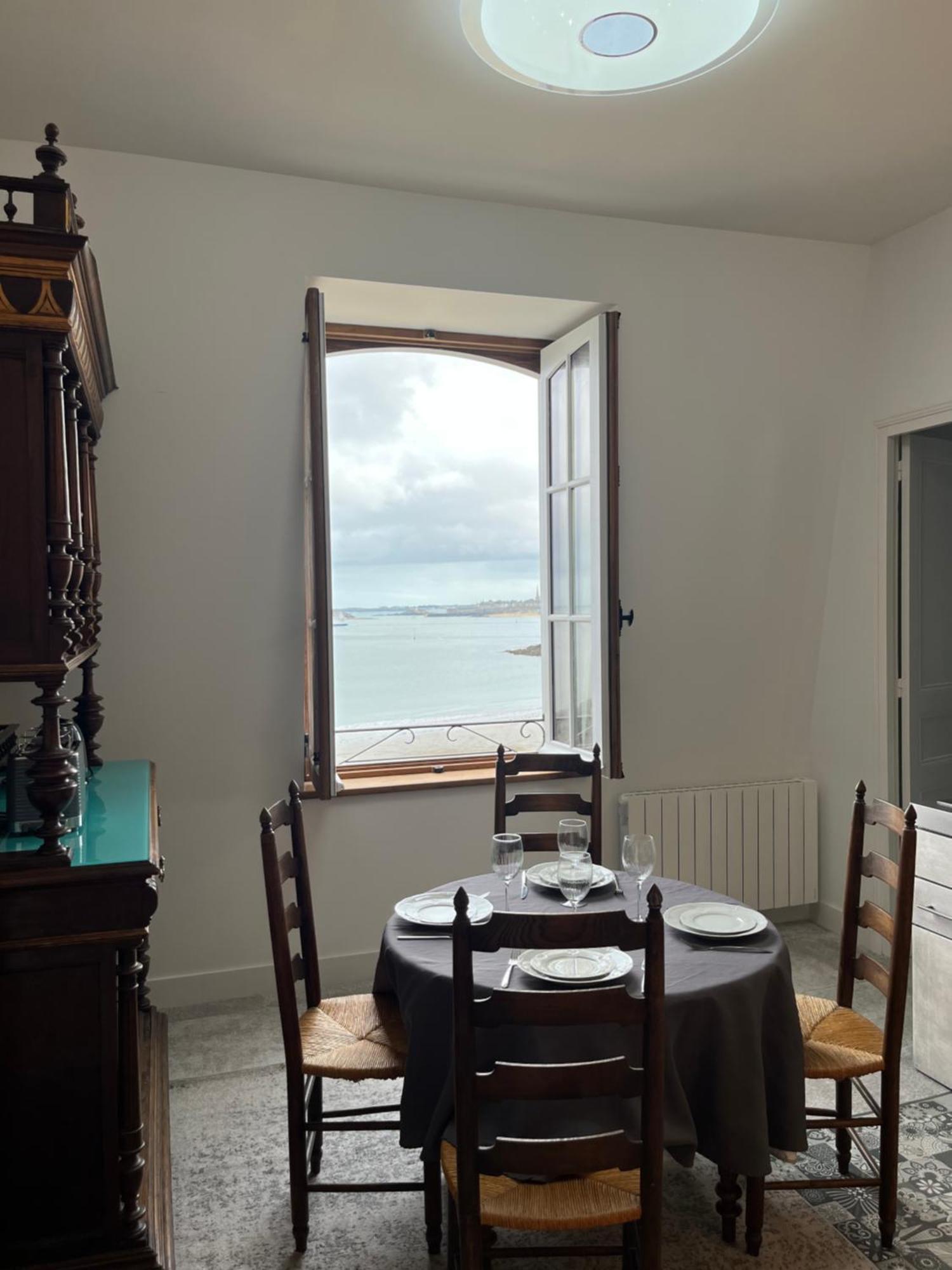 Le Royal XIX Vue Mer 212 Динард Екстериор снимка