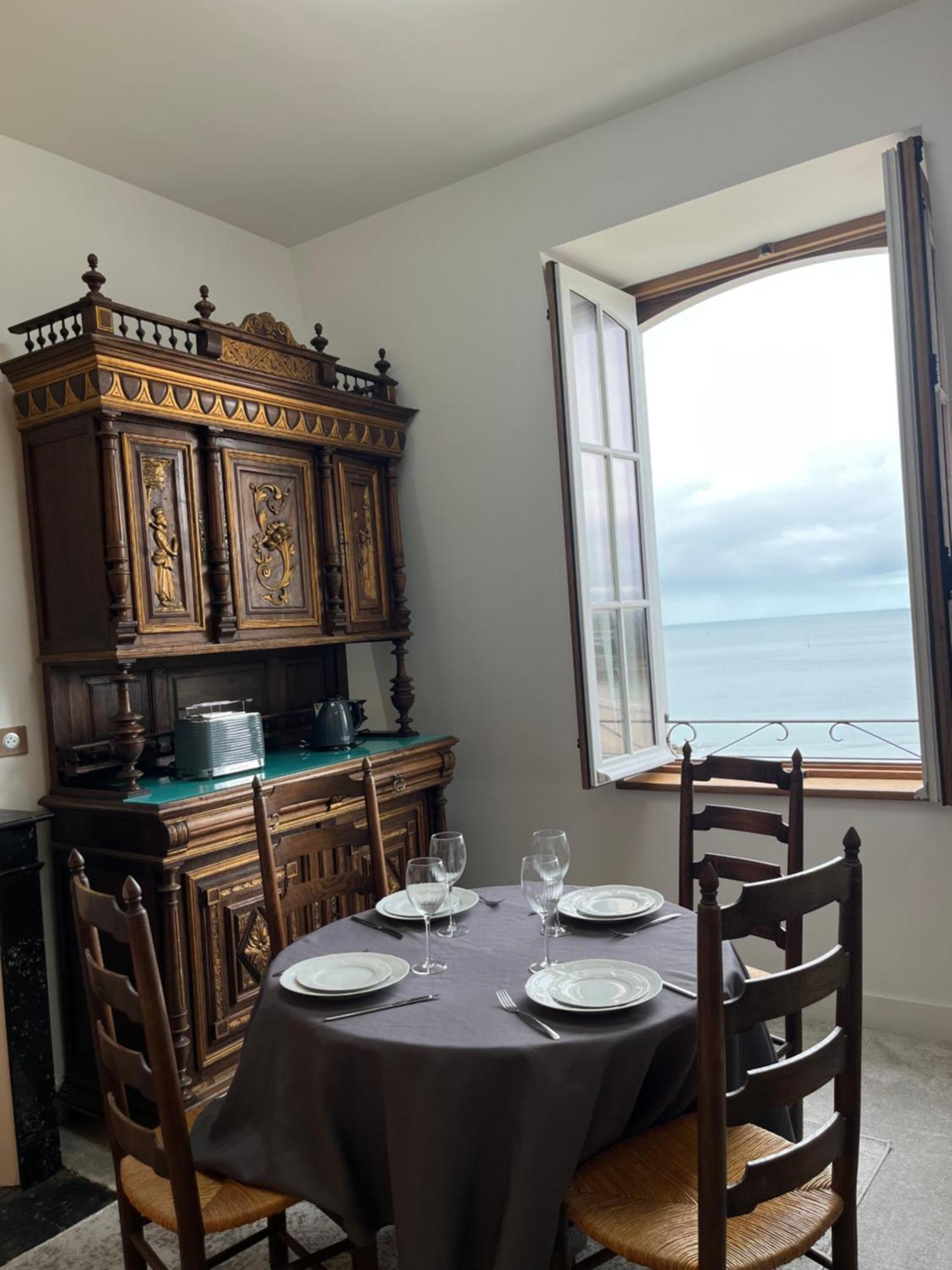 Le Royal XIX Vue Mer 212 Динард Екстериор снимка