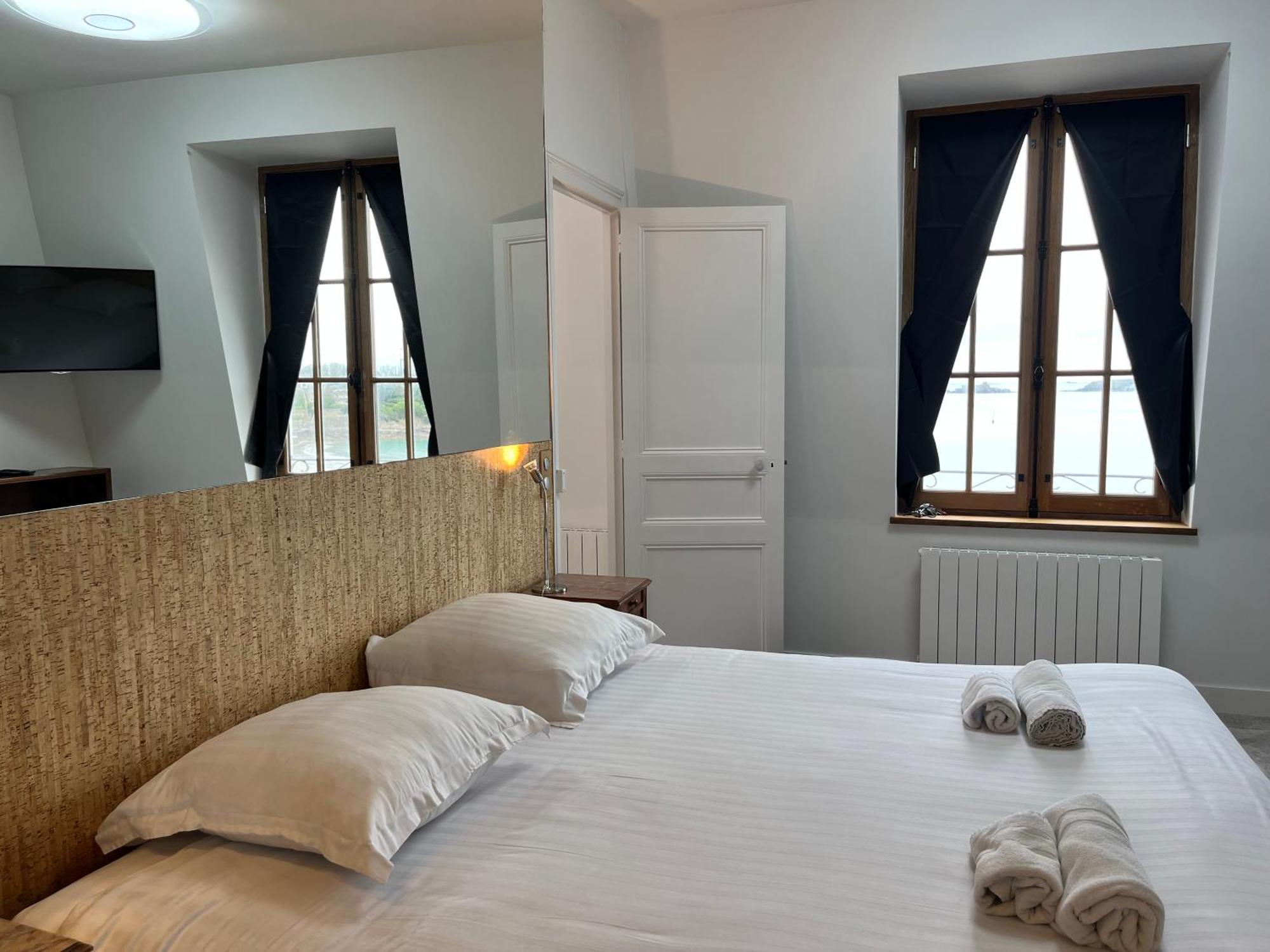 Le Royal XIX Vue Mer 212 Динард Екстериор снимка